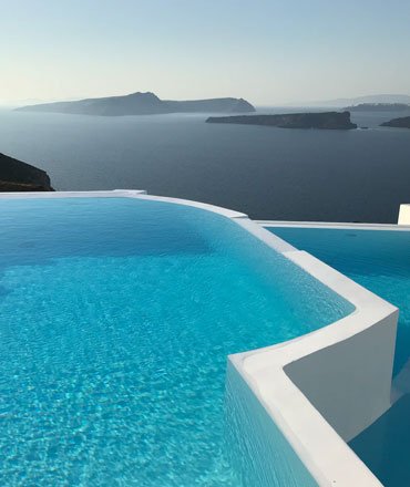 Infinity pool Sintra Luxury Villa with Pena Palace views