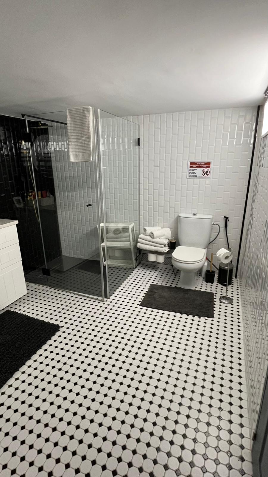 Estúdio Privado em Sintra — 25 m² para Casais e Viajantes a Solo