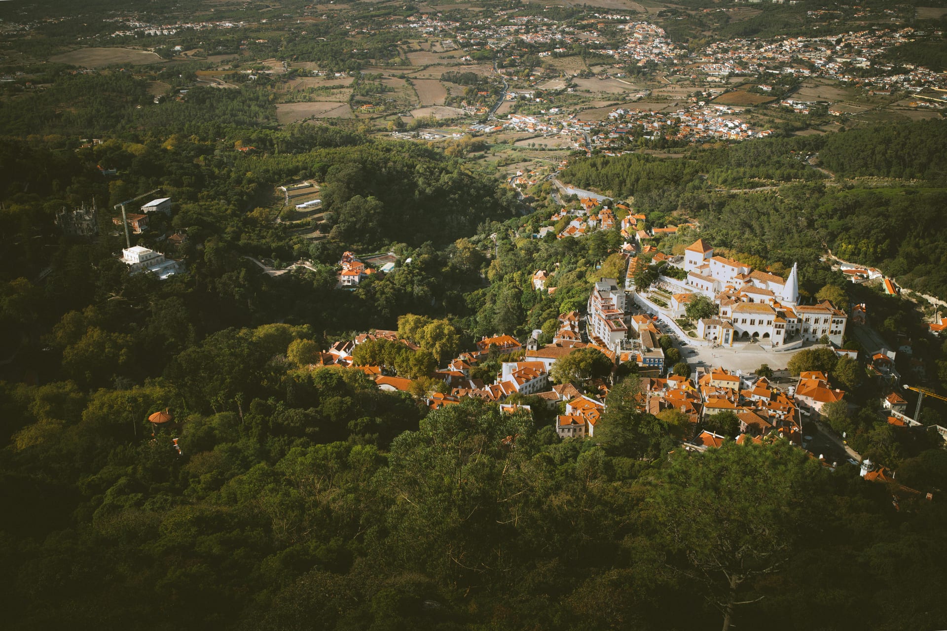 How to Get from Lisbon to Sintra: Train, Car, Taxi, and Transfer