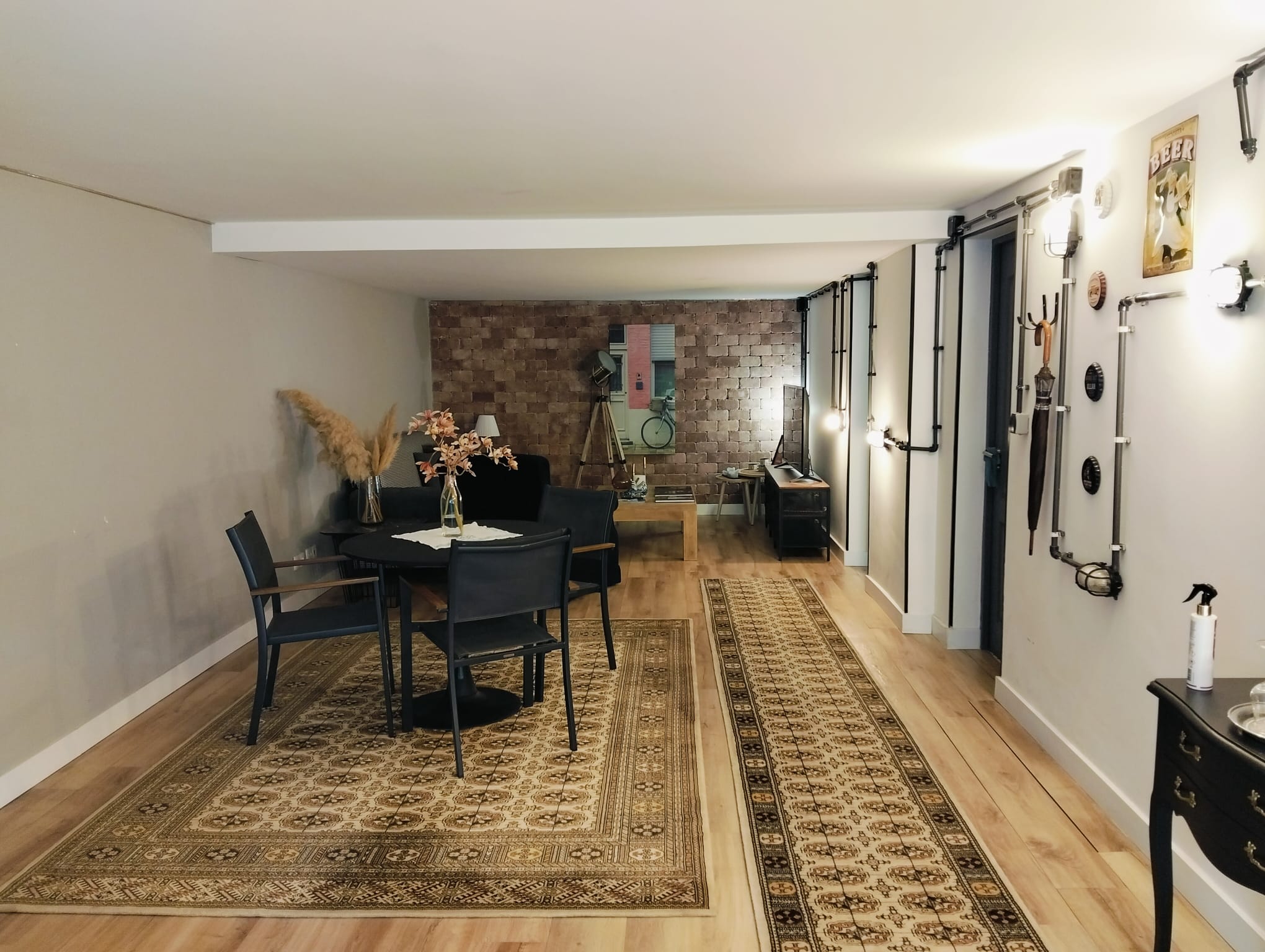 Estúdio Privado em Sintra — 25 m² para Casais e Viajantes a Solo
